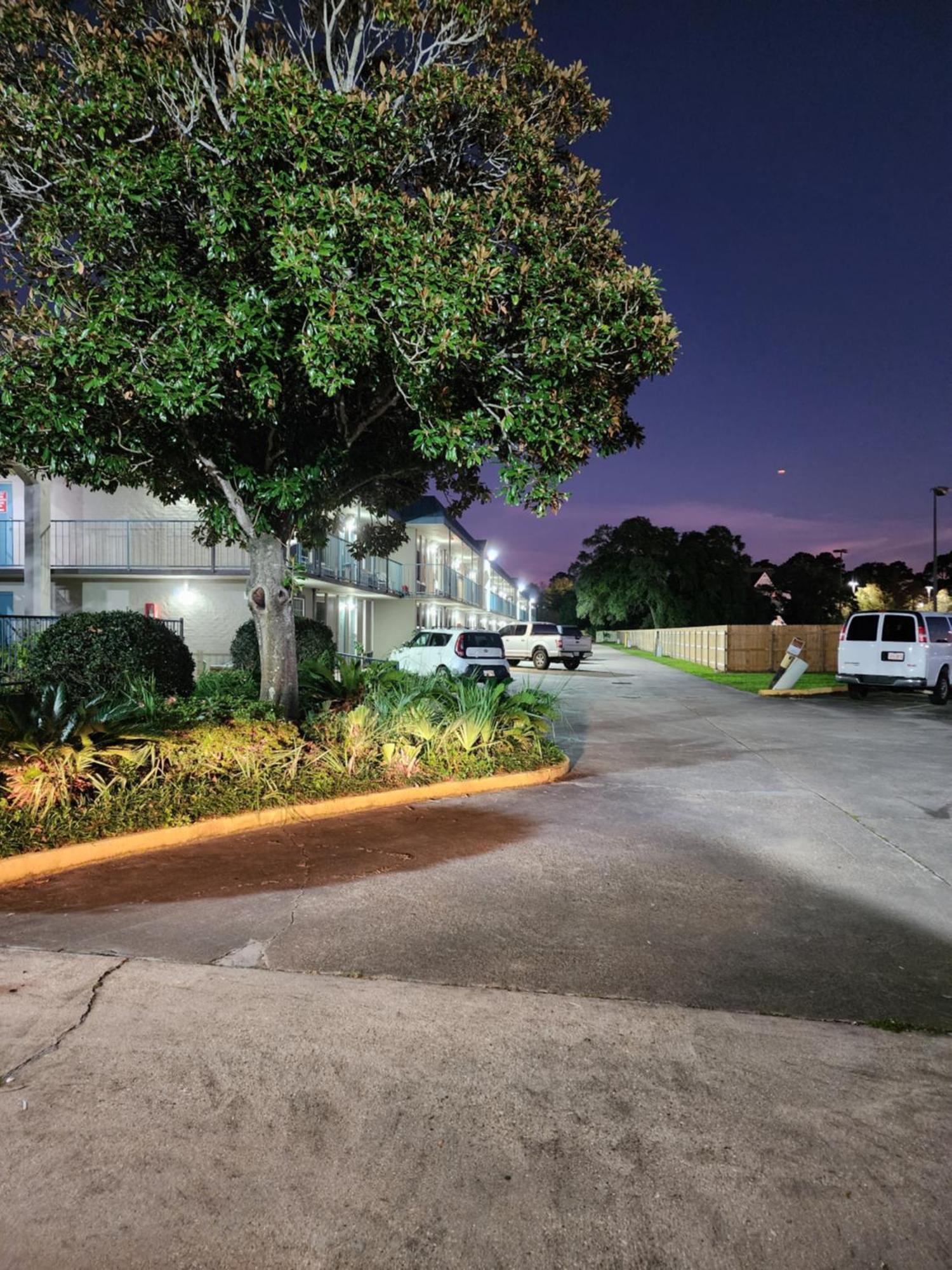 Motel Discovery