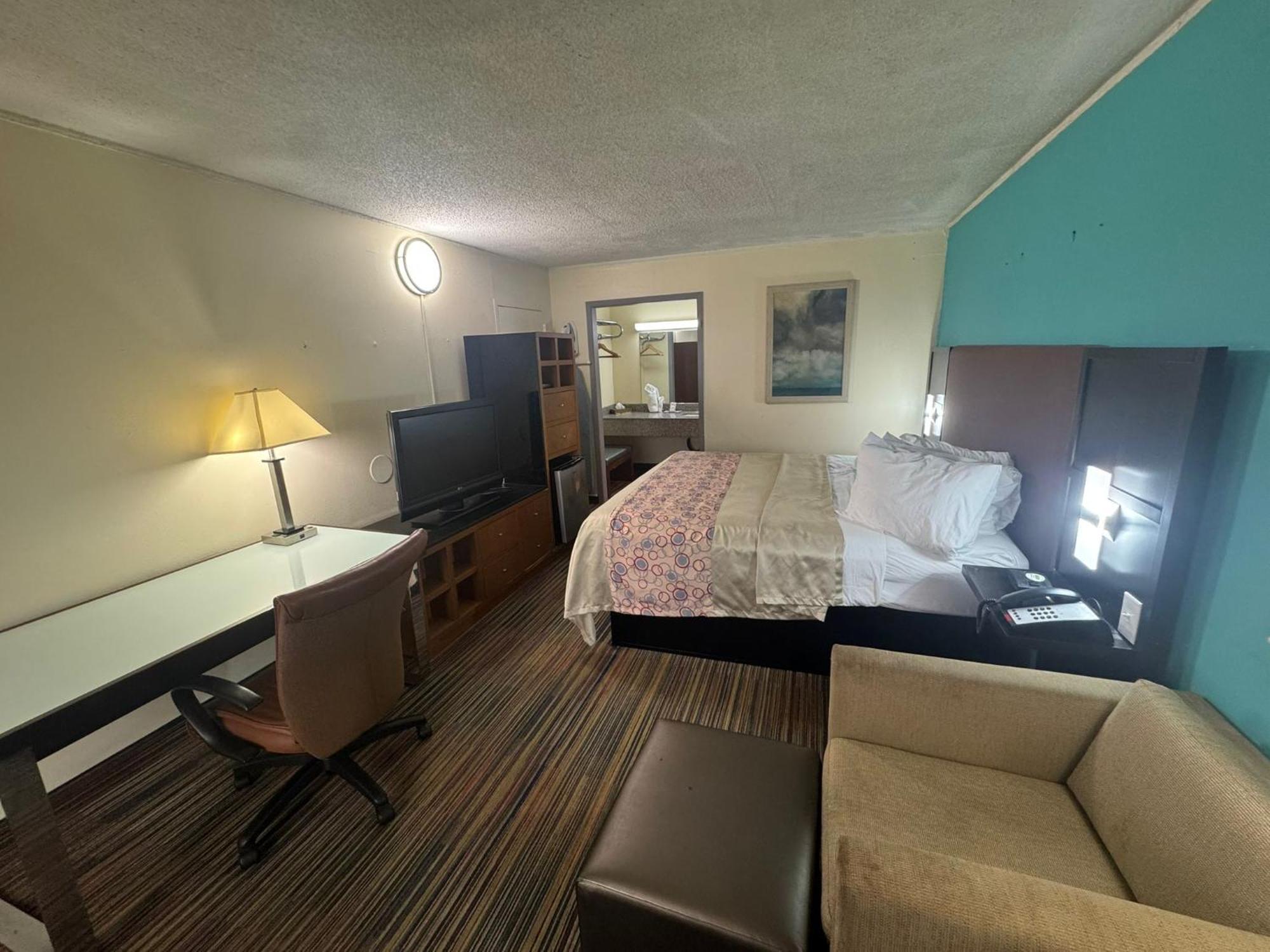 Motel Discovery 2*