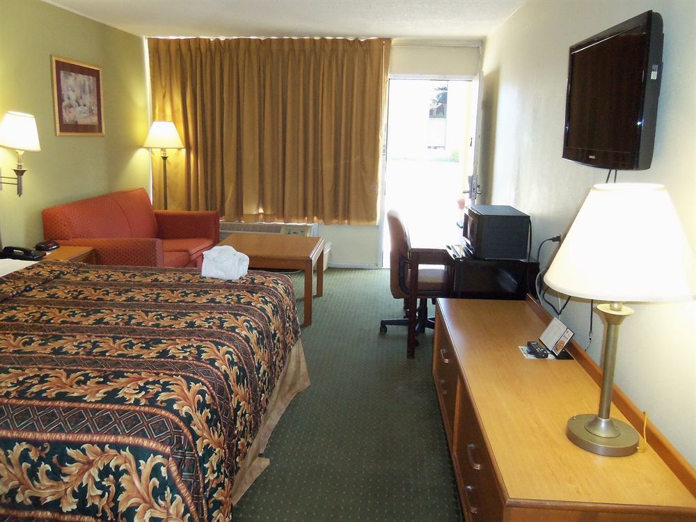 Motel Discovery 2*